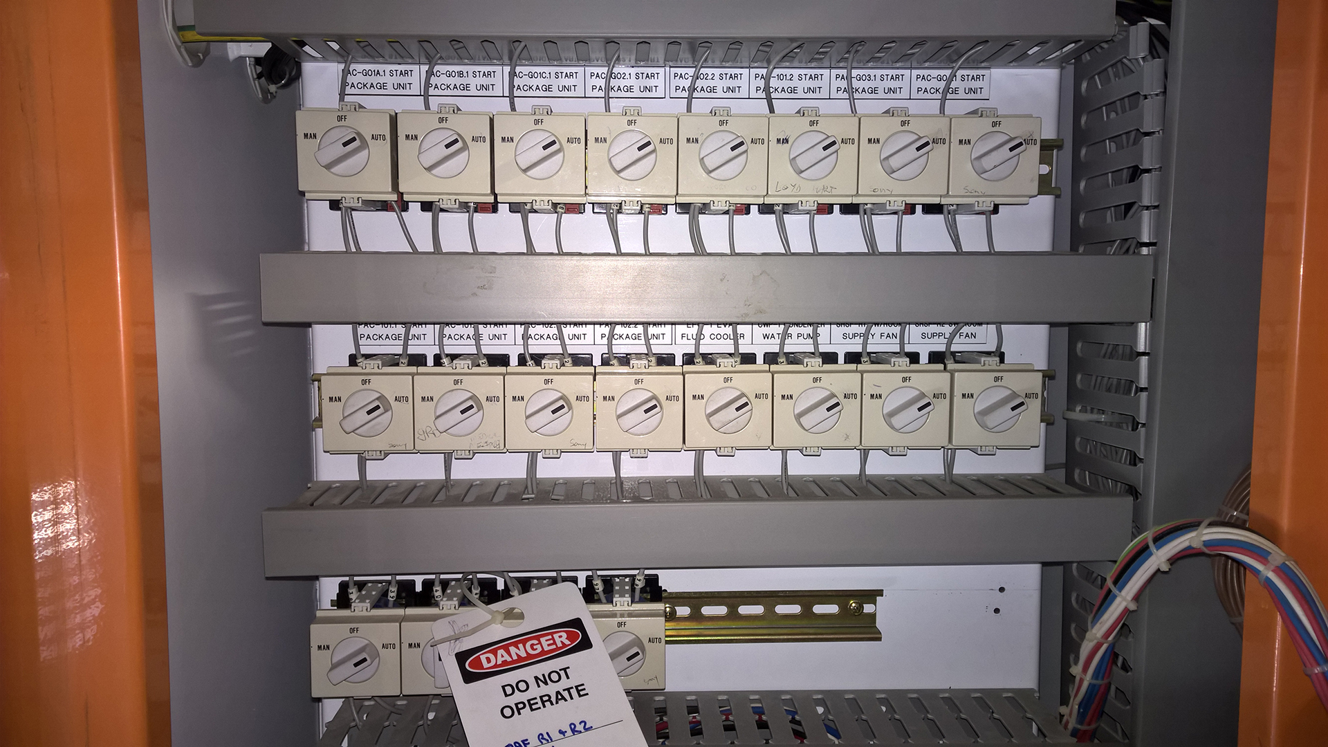 HVAC MEchanical Services Audit  -  Mechanical Services HVAC MSSb Switchboard in Commercial Building in Melbourne with switches old and failed inside the switchboard. Non-compliance and needs urgent upgrade and repairs