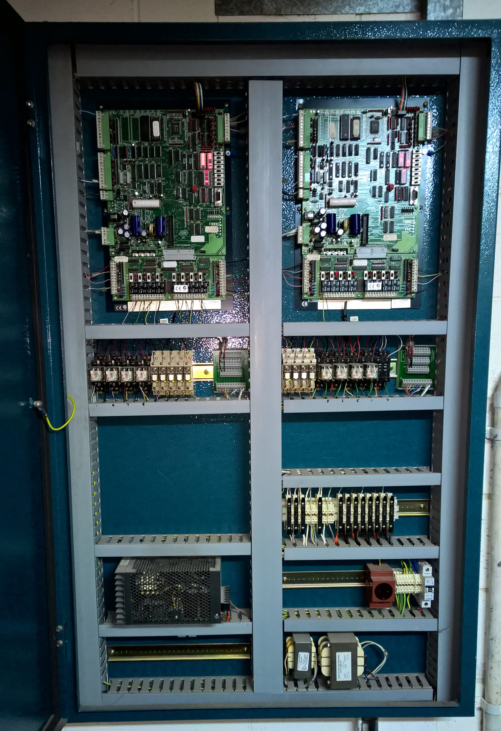 Obsolete BMS Panels in Commercial Buildings Many commercial buildings across Sydney and Melbourne are still operating Building Management Systems (BMS) installed in the 1990s. These systems were often built around proprietary communication protocols, meaning they were designed to operate only with hardware and software from the original manufacturer. While these systems were advanced for their time, they now present several challenges: Proprietary Protocol Limitations Older BMS panels frequently rely on communication protocols that are no longer supported. Replacement parts can be difficult to source, and integration with modern equipment becomes increasingly complicated. When a key controller fails, building owners may discover that the entire control architecture must be reconsidered, not just a single component.