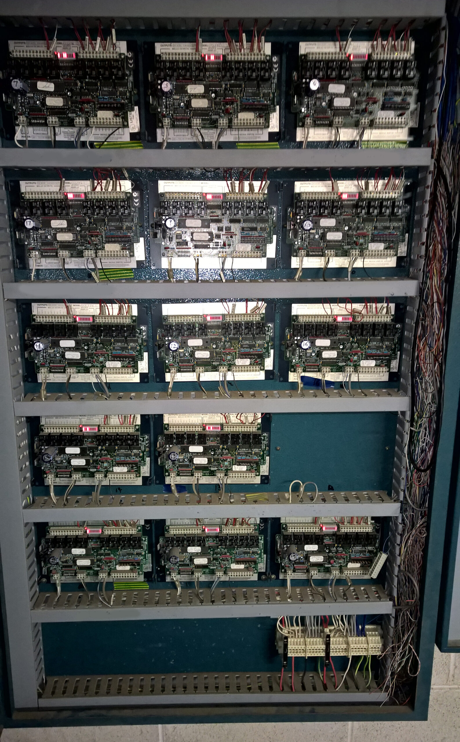 cabnet full of old BMS controllers - CSI type, RE485 comms, which was proprietary at the time
